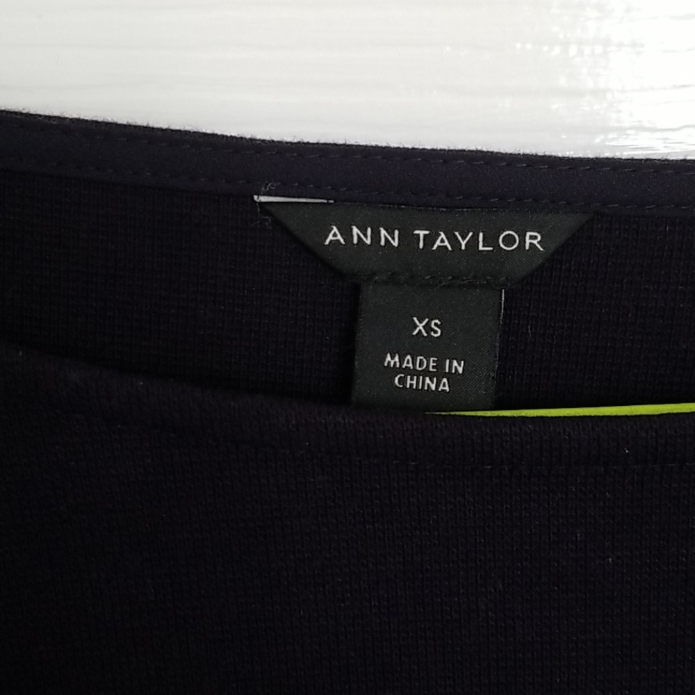 Bell-Sleeves Top - image 3